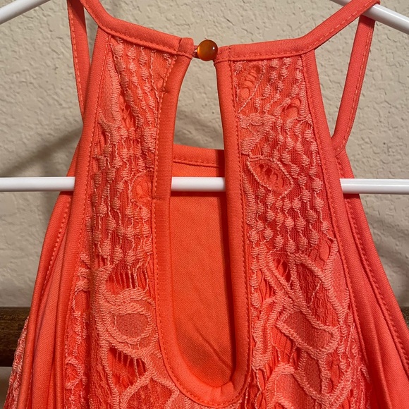 Coral Lace Dress - Picture 4 of 5